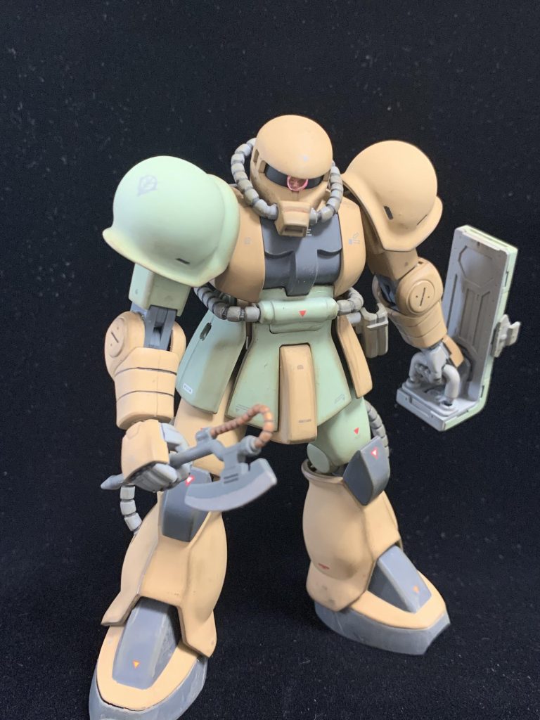 ヒートホークはキット付属のものをそのまま使用、筆塗りで適当に塗り分けてます。