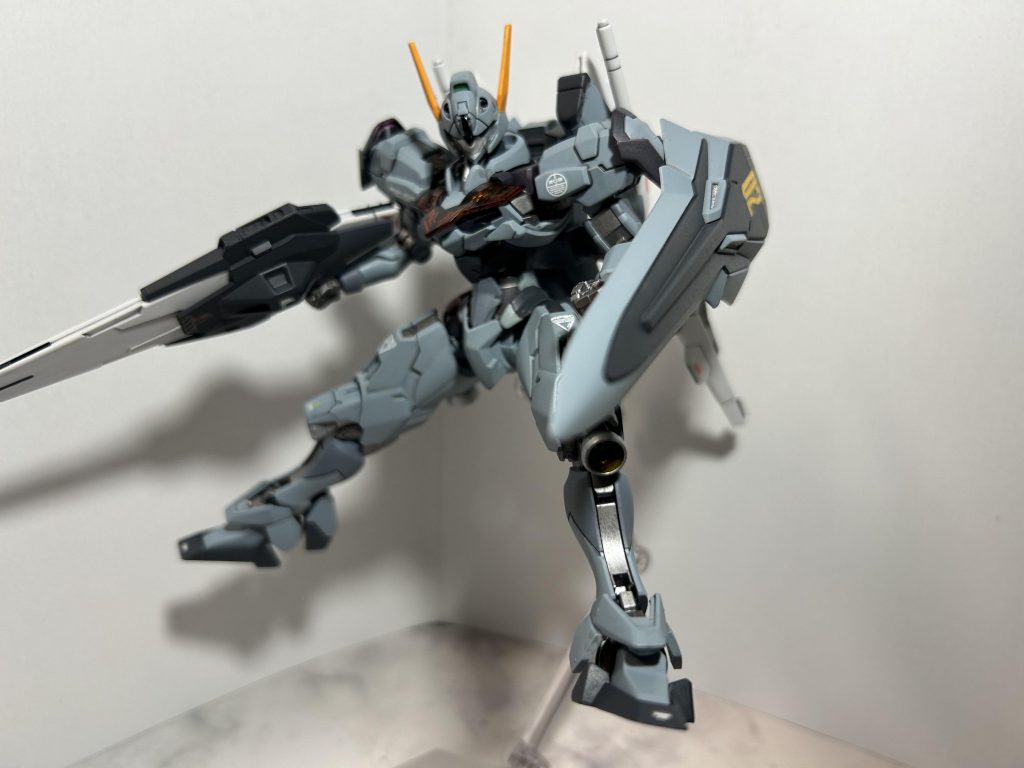 バーニアの中身は銀塗装の後クリアイエロー