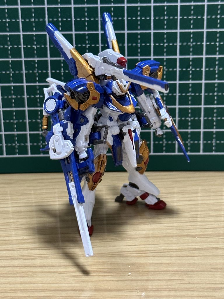 自分の今の技術力ではこれが限界かなぁまた買うことがあれば、次は合わせ目消しとかポーズ変更とかしてみたいかもしれません。何事も挑戦!見ていただきありがとうございました。