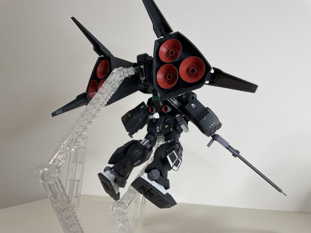 バックショットです。メッサーラのブースターがいいですね。存在感がすごいです。