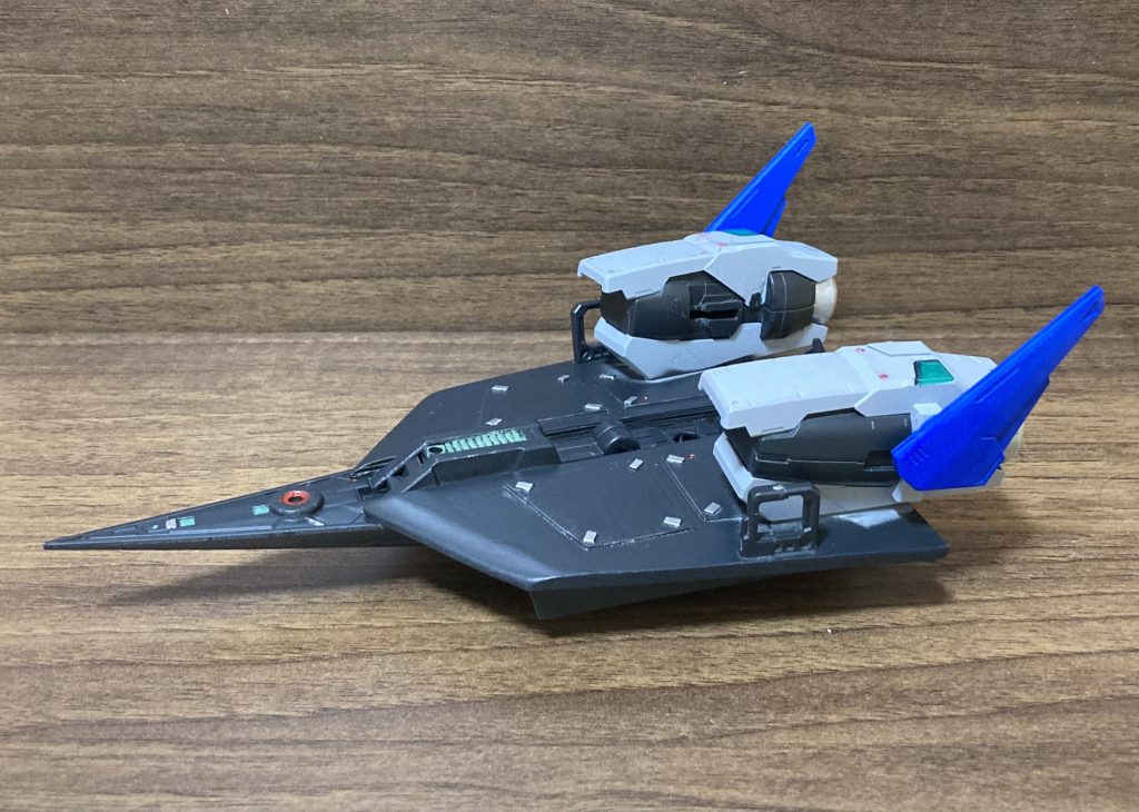 棚に飾ってるとちょっとオシャレに見えます。