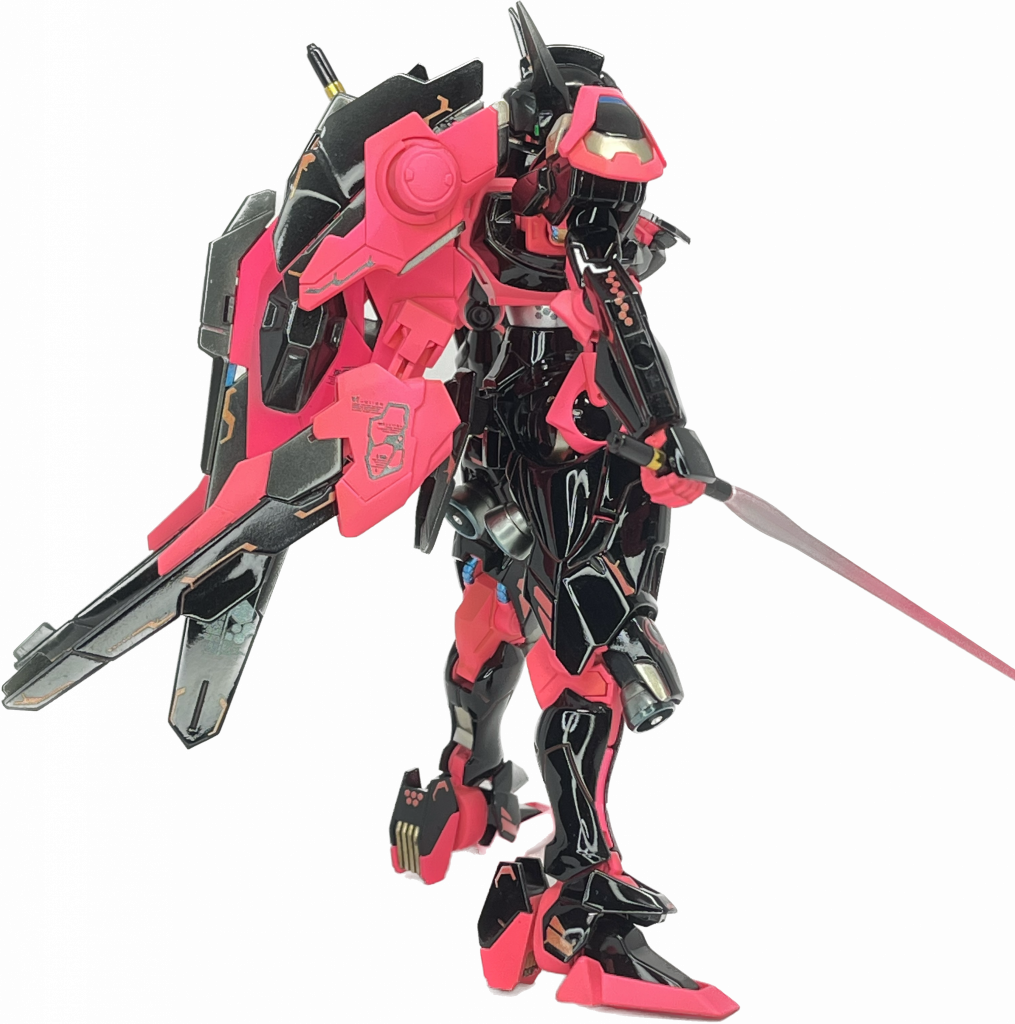 高級感欲しかったのでポイントでゴールド配置と一部分フレームにシルバーを使いました。特に頭の内部ピンクが気になったのでシルバーに変更しました。