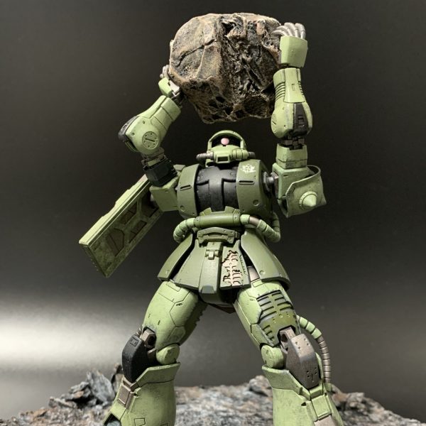 ドアンザク（岩）