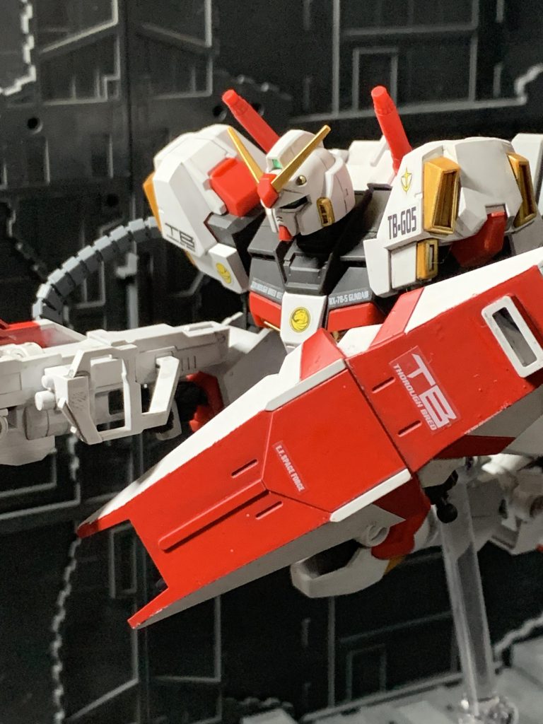 ガトリングを構えて巡航。