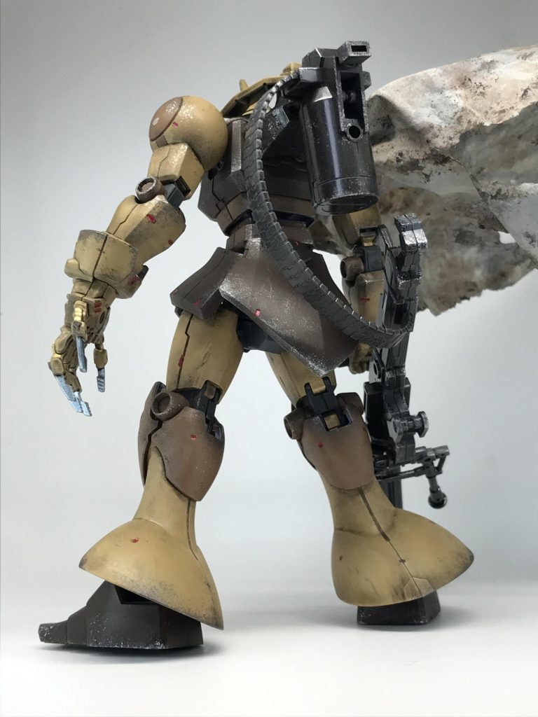 後ろ姿バックパックは30MMのシエルノヴァのをそのまま取り付けてます