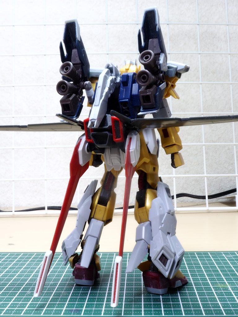 スタインのフレキシブルスラスターとインパルスのフォースシルエットが干渉して可動は壊滅的に悪いです。