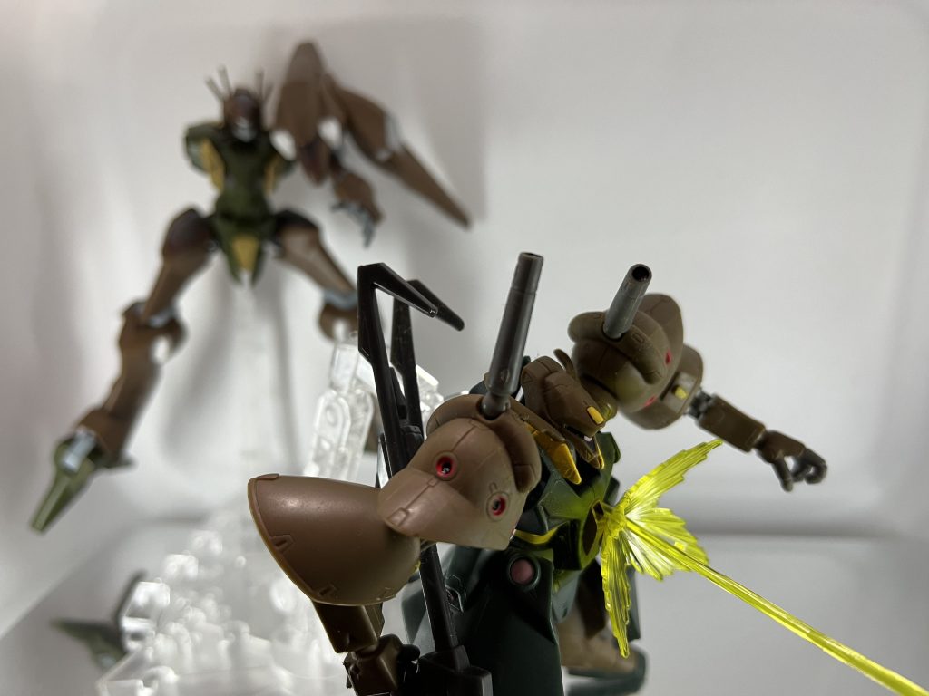 マウアー『守ってみせるって言ったろうジェリド…ジェリド『マ、マウアァー!ウッソ『お姉さんを撃ってしまったの⁉︎以上、ガブスレイ改めGファラクトでした。最初にデザイン見てから私の中じゃこのデザインに固定されてしまって^^;きっとカッコいいオリジナルカラーリングはガンスタの素敵なモデラーさん達が作成してくれると信じて私はゼータの一幕をやらせていただきました!一番きつかったこと?コラキの撮影する時の準備です_(:3」z)_笑1月に出る水星スタンド欲しい(´;ω;`)