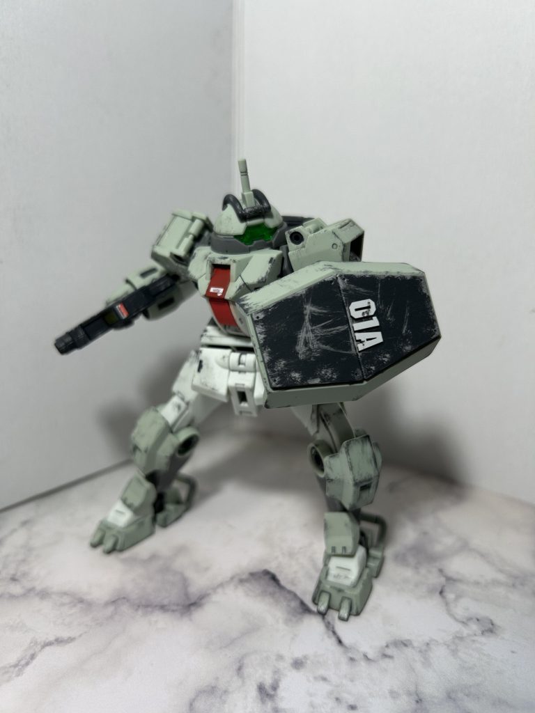 盾は殴られ跡を意識して