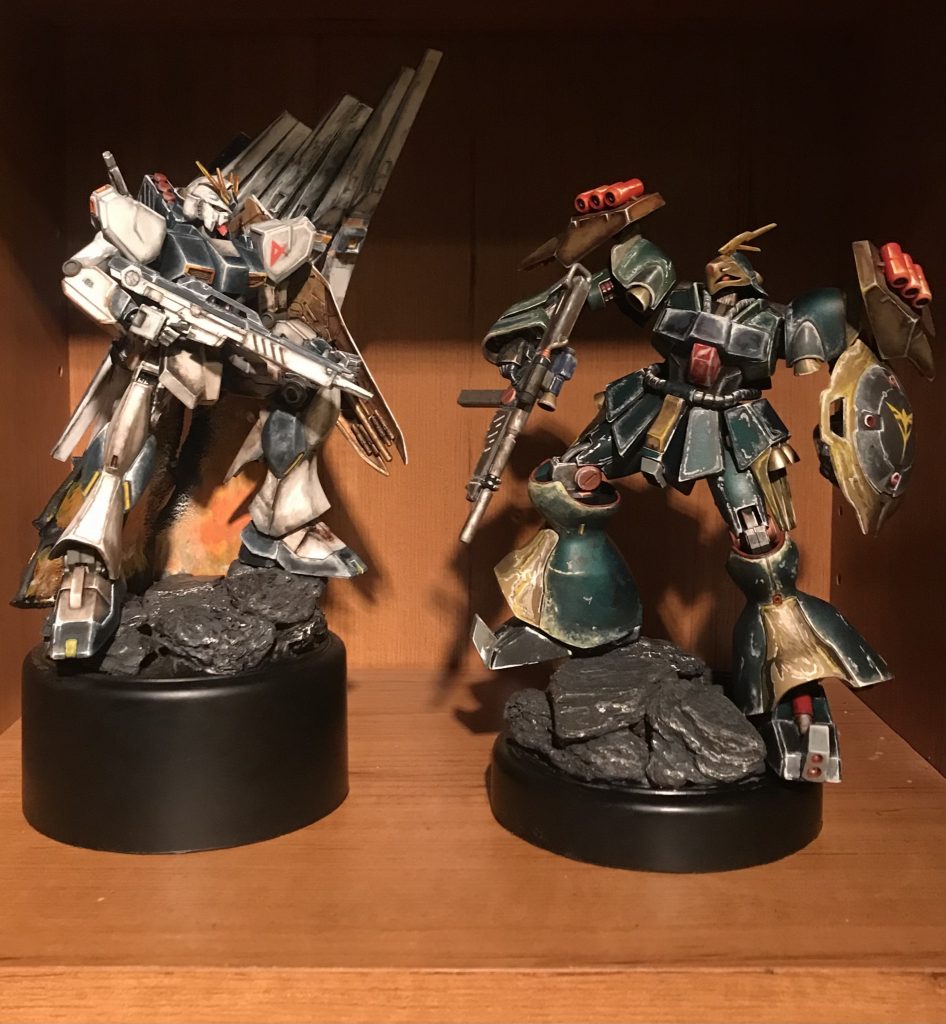 飾ってます。νとの色合いもアンバランス過ぎずできたかなと思います。ご覧頂きありがとうございました。