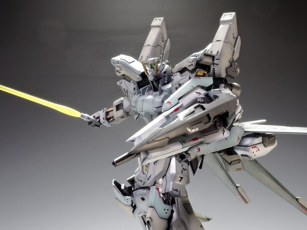 シールドはインパルスのライフルをショートバレル化した物を取り付けました。