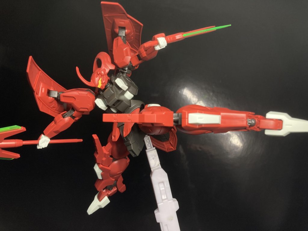 ポージングはわりとガンダムタイプと同じ要領でかっこよくなったなーと！