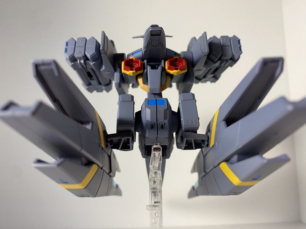 格納庫で武ちゃんが見上げてる視点。