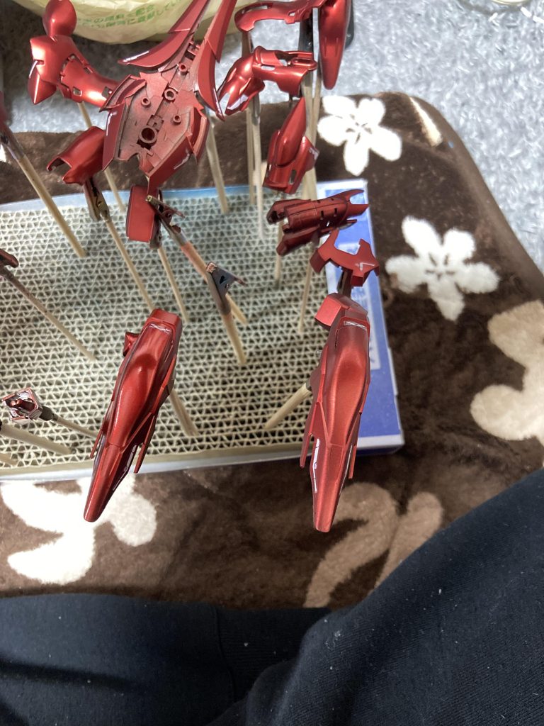 左つや消し前、右つや消し後