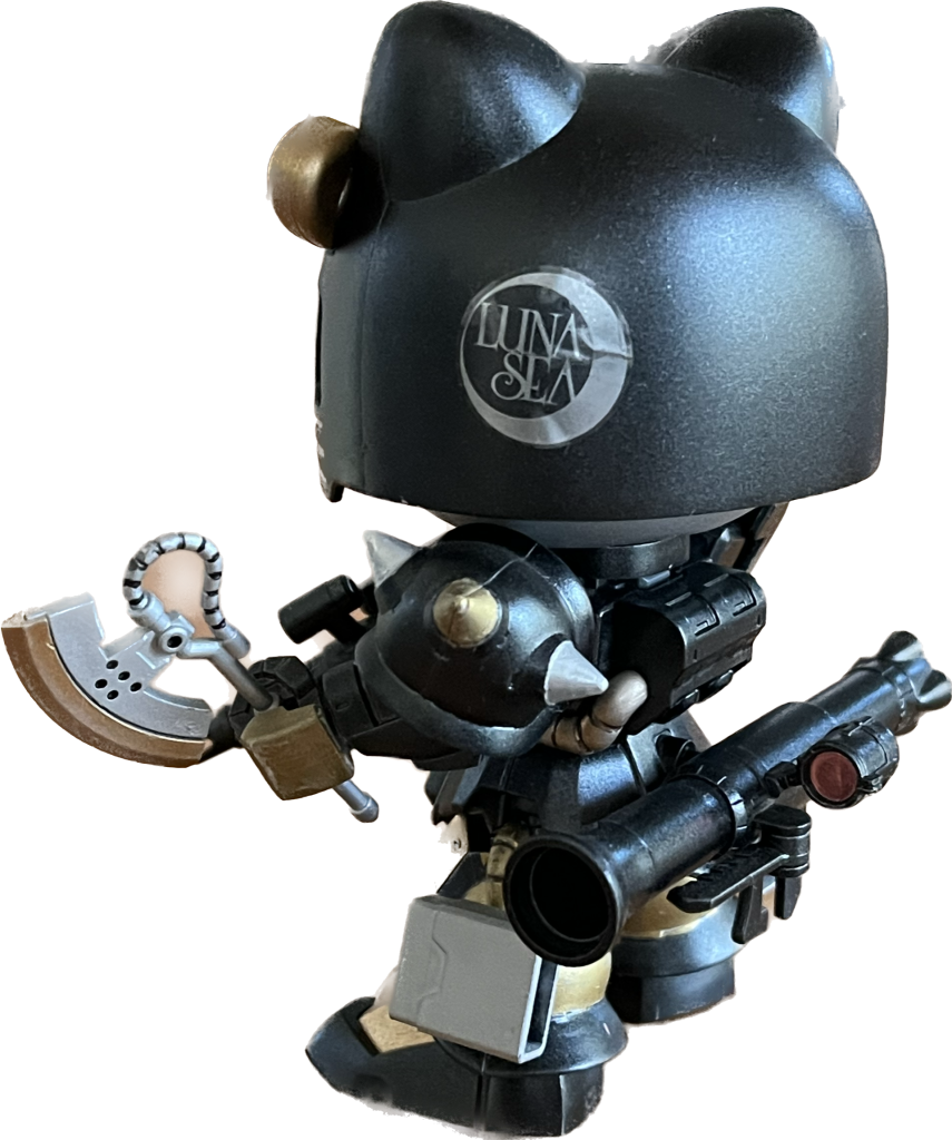 キティメットの丸みにLUNA SEAロゴシールを綺麗に貼れなかったのが悔しい。