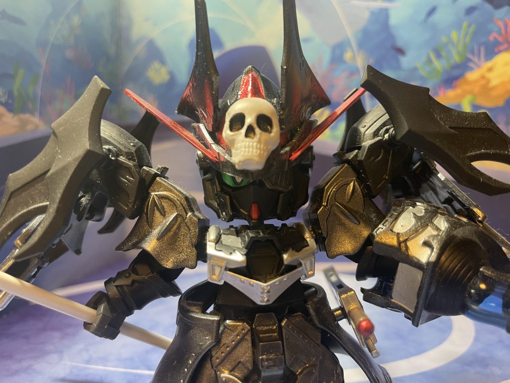 額のドクロはレジン製。薙刀のセットに入っていた盾から型取りました〜ここまできて眼帯が反対だと気がつきましたが、愛嬌ということで_(:3 」∠)_