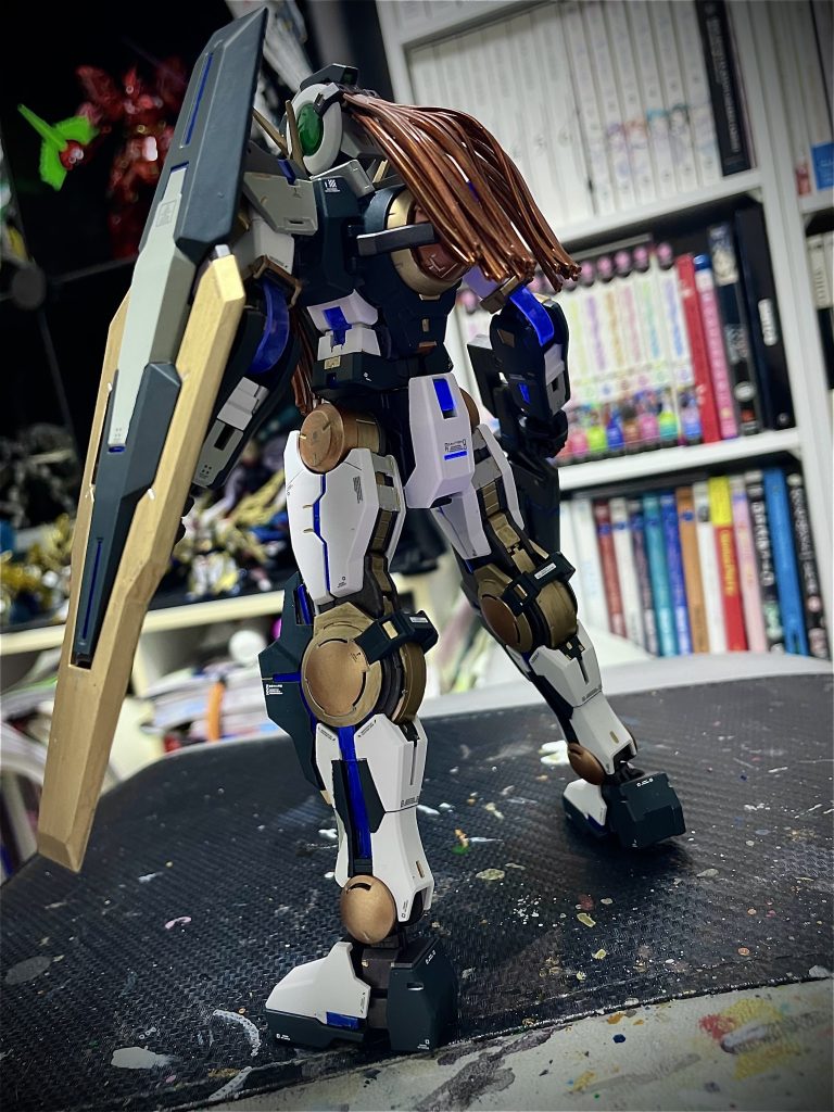 これだけ背景違ってすみません。バックショットです。