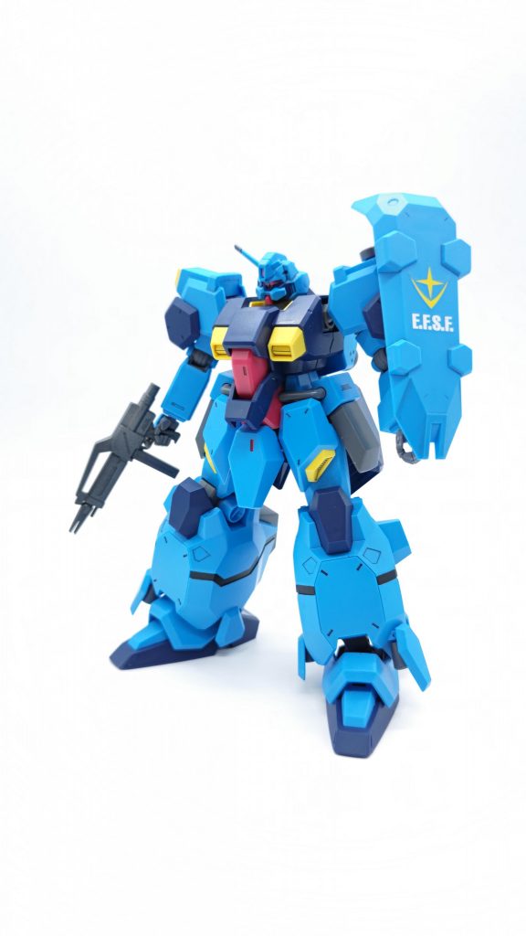 製作途中で半月ほど中断がありましたが、部分塗装で気楽に済ませました。手持ちで納得するデカールが少なく、少し寂しい感じになってしまいましたがこれはこれで良いでしょう。