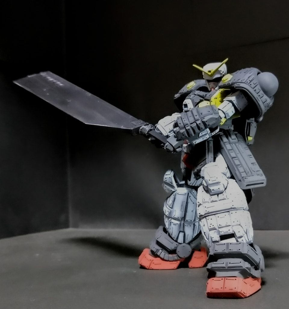 その結果、よりロシア的にと思いロシア戦車特有のリアクティブアーマーをゴテゴテ付けてるイメージで製作しました😊😊