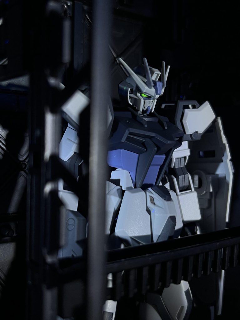 撮影はすべてiPhone13です。塗装はツインアイのみ。スミ入れをしてつや消しスプレーで完成させました。