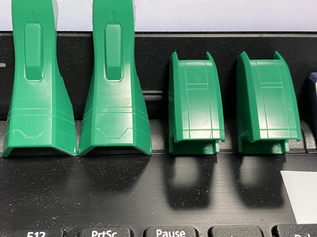 あまり、しつこくならないようスジボリを!ちょこちょこはみ出したところは、ご愛嬌で後で修正😅