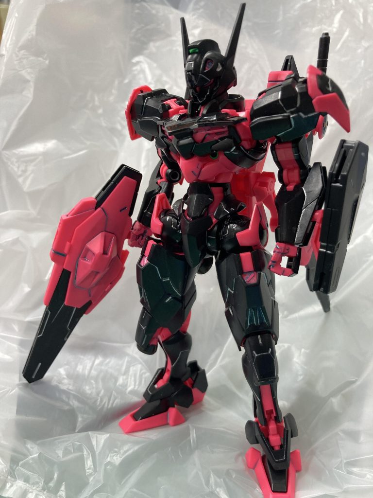 素体がかっこいいので、余計な事はせずに、部分塗装と墨入れのみのシンプル仕上げです。