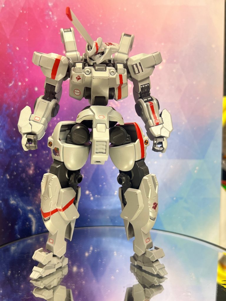 ウェザリング前。自作したデカールはこんな感じ。多少水転写デカールより厚みがあるかなーって気がするけど色とかもかなり良く出てると思うし問題ないと思う。貼る時はちょっとコツがいる感じ。長々とお付き合い頂きありがとうございました。