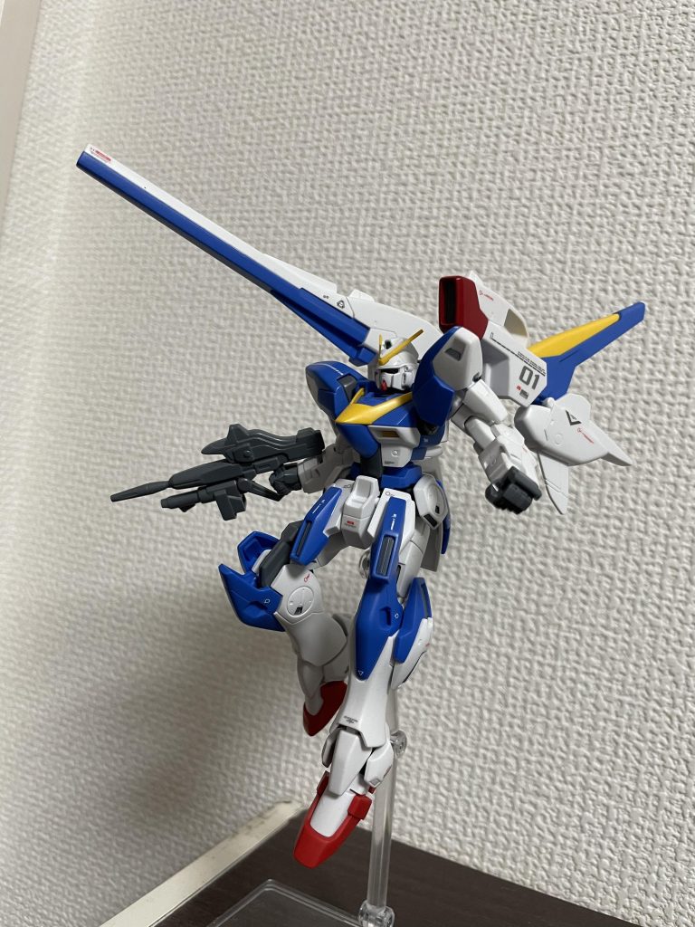 最後にバスターキャノンの発射ポーズ。ゼータプラスの完成後には残りのアサルトパーツを作りたいと思うので楽しみにしてください。それでは最後までご覧いただきありがとうございました。