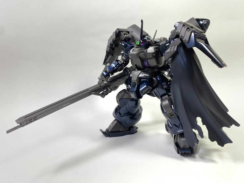 長距離レールガン。長距離から相手の頭部をピンポイントで狙撃することに特化しています。こちらもアンジェロ専用ギラ・ズールのランゲ・ブルーノ砲をベースに砲身は30MMのパーツを使用しています。