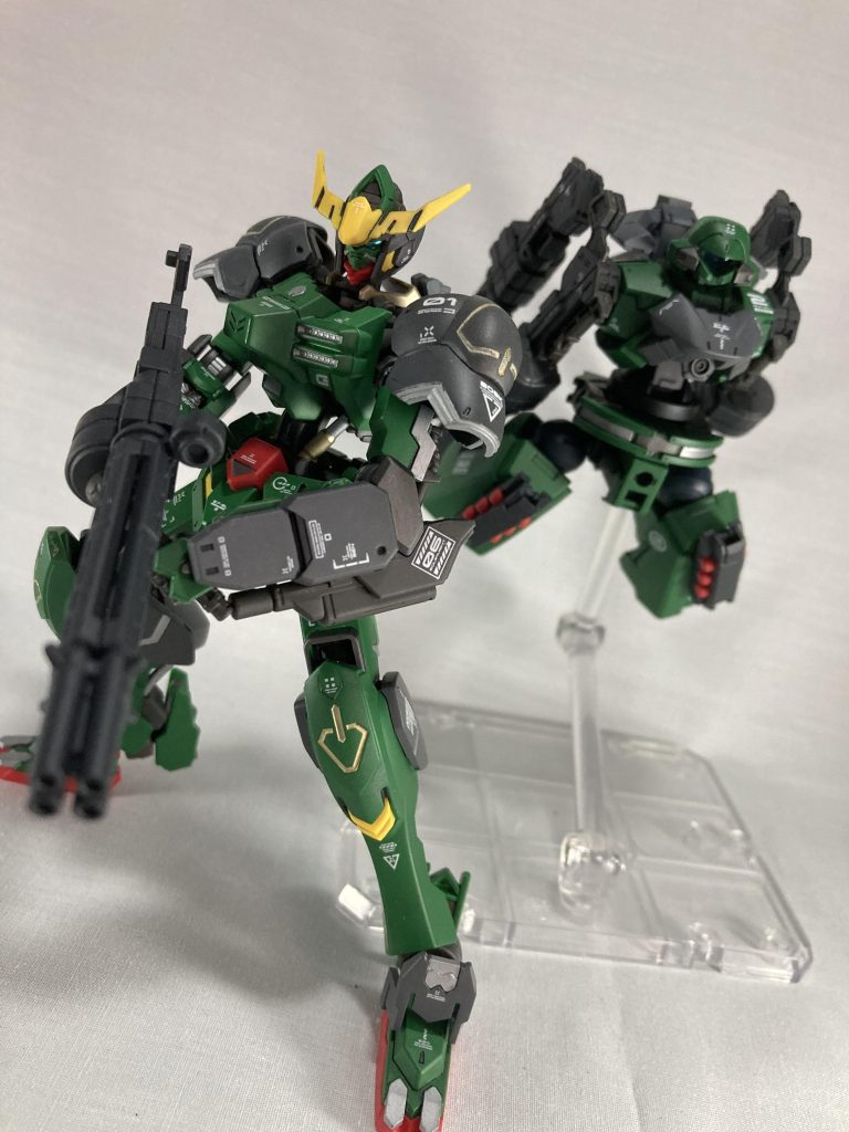 自立支援メカ、こういう謎パワーで浮遊してる支援メカが好き