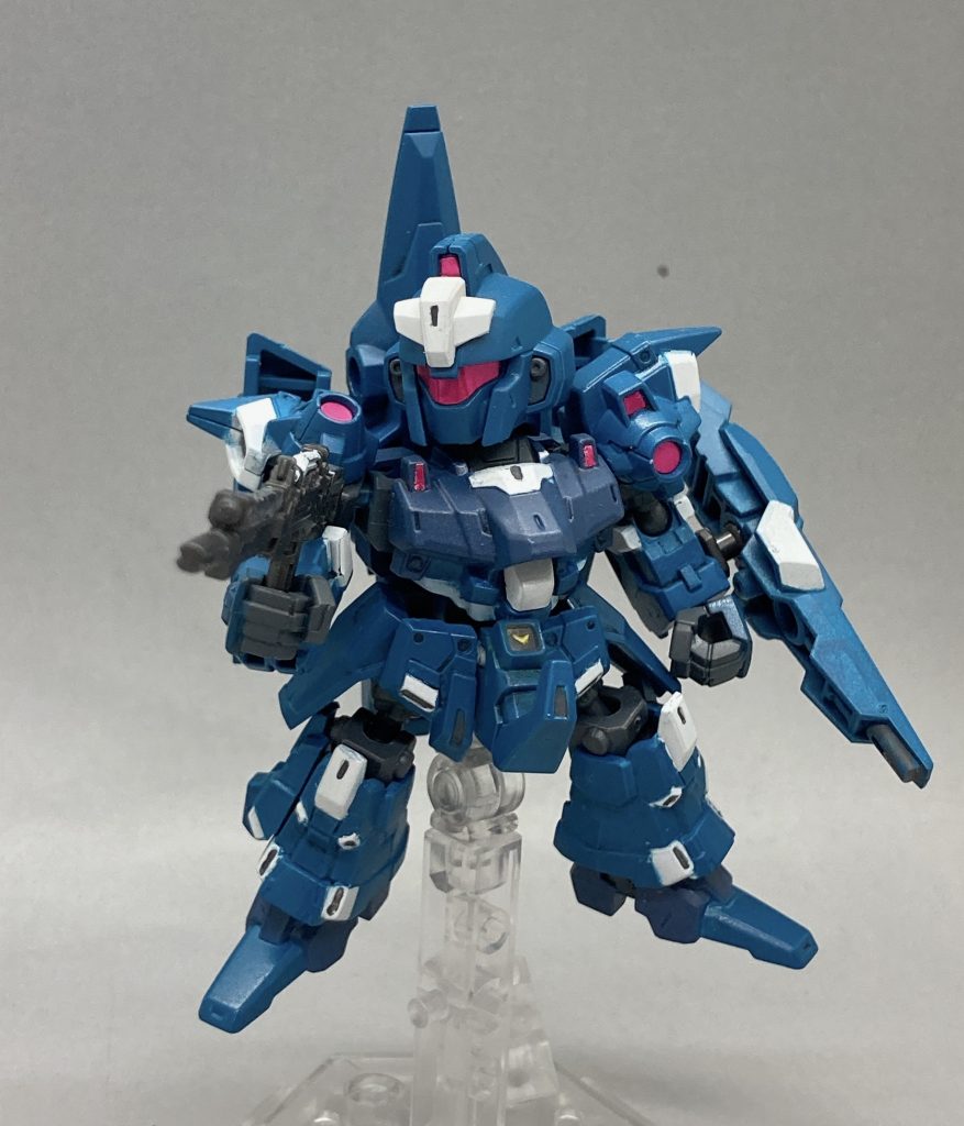 ビームライフルをコロニー内で撃っちゃうシーンが印象に残りますね。