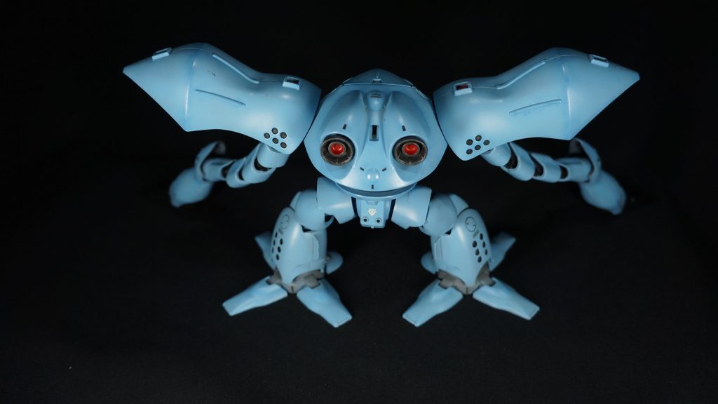 背面(バーニア内部の赤も最近エナメルで塗装しました)