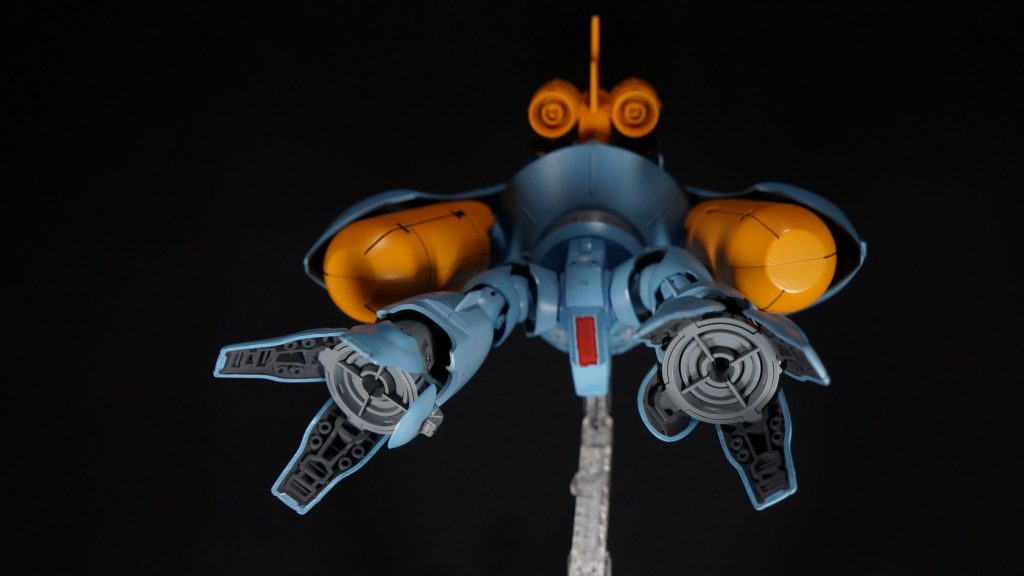 巡航形態時背面最後までご覧いただき、ありがとうございました。10月の再販でハイゴッグが買えたので、どれくらい成長しているのか、比較できるよう近々制作してみたいと思います。