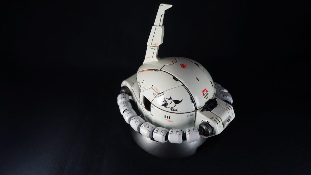 ガンプラ制作に行き詰まり、気分転換に作ってみましたが、大きいスケールのヘッドディスプレイのかっこよさにハマってしまいました。その後もガンダムやドムやZなど出るたびに購入してしまっています。