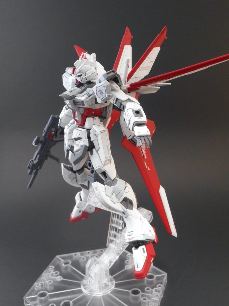 膝部分、ふくらはぎ上部も山内氏の作例を参考にディテールアップしています。山内氏の作例はMGなので、RGのキットに合うように考えながら真似した感じですね。