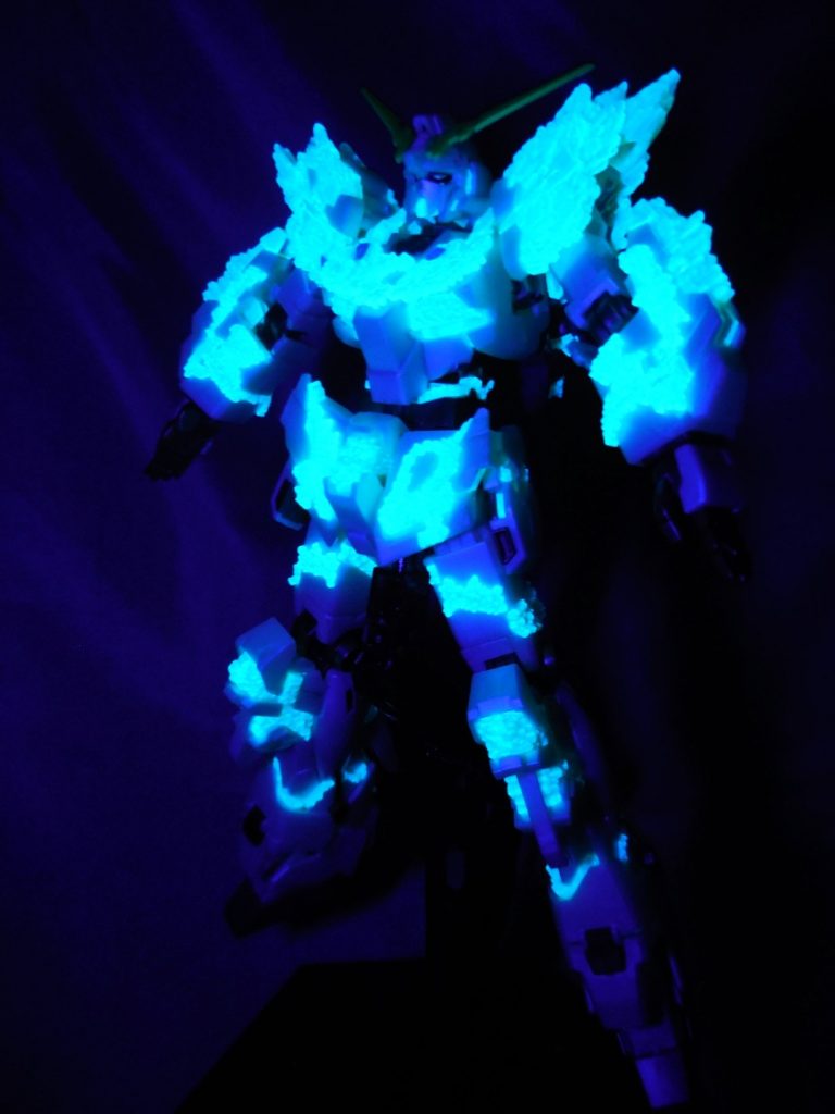 ユニコーンガンダム光の結晶体–3枚目/制作者：ふらちき