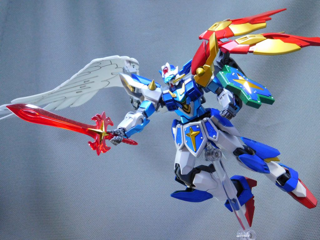 水色の部分はガンダムマーカーメタリックブルーで塗装しましたが、塗装ハゲが怖くてあまり大胆なポーズはつけられませんでした（笑）