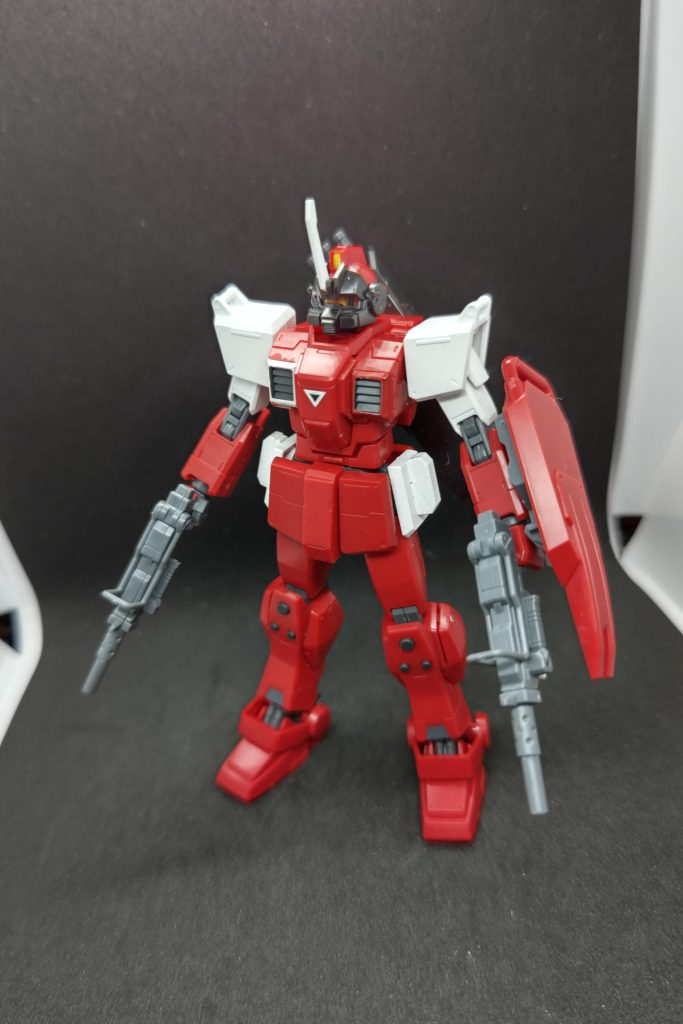 RGM-79[G]RR　ジムRR(近接装備)こちらは通常の陸戦型ジム同様に両足にスパイクを装備しています。遠距離戦は想定しておらず、近接弾幕用にマシンガンを両手に装備。