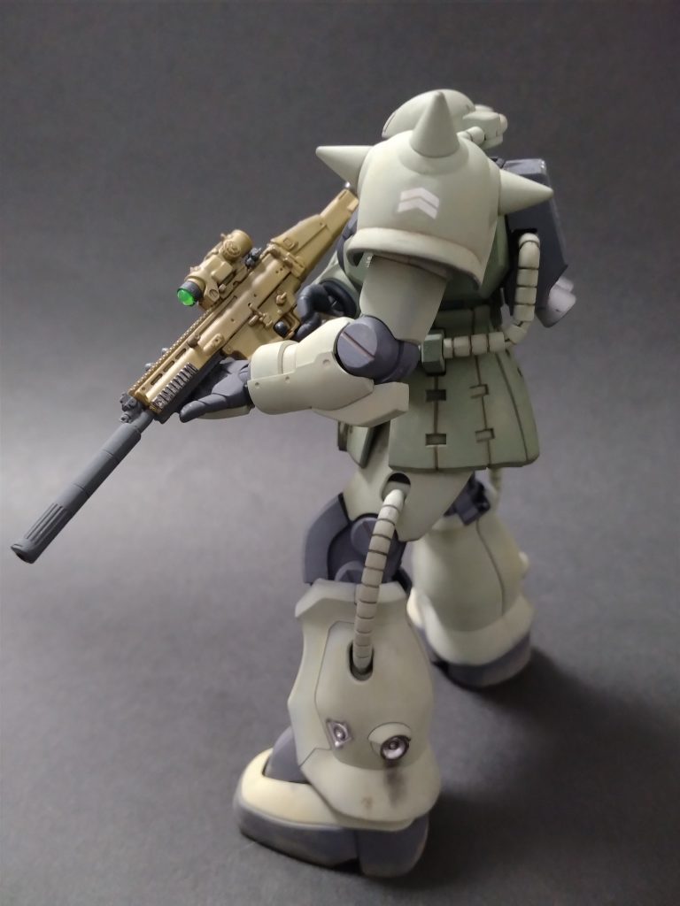 武器はリトルアーモリーのSCAR‐Hを持たせてみました。特殊部隊の設定で、サプレッサー装備(`・ω・´)ゞ