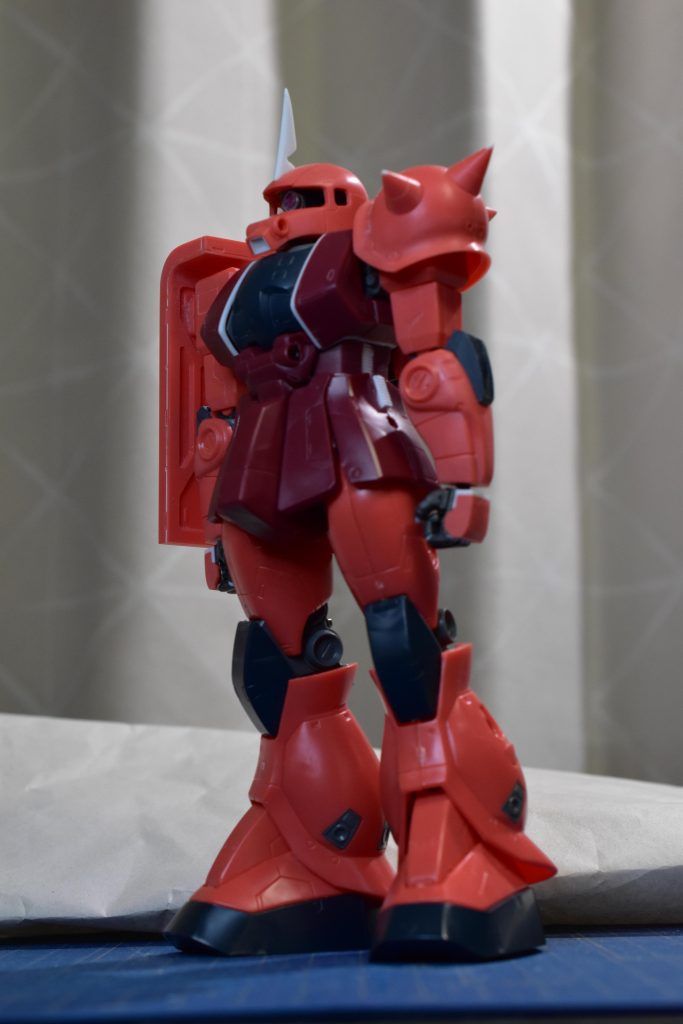 上半身の作業完了時（正面）です。白い箇所がプラバンで加工した箇所になります。