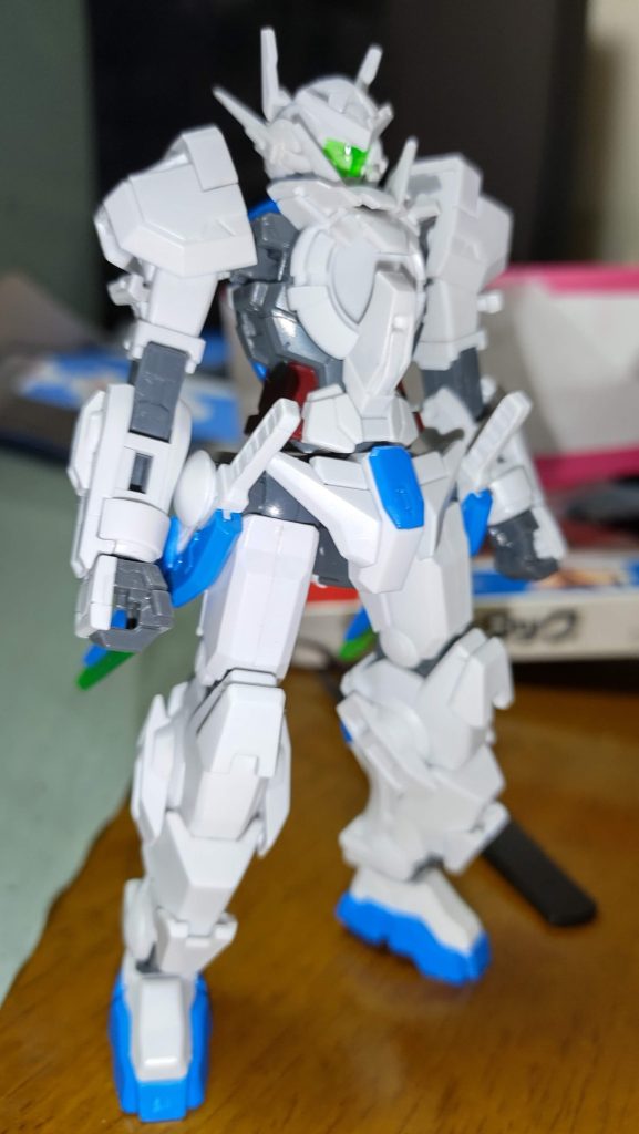 　で、一旦シンプルに戻した時に今の頭部と脚部を思いついて、この状態をベースに今の形になりました