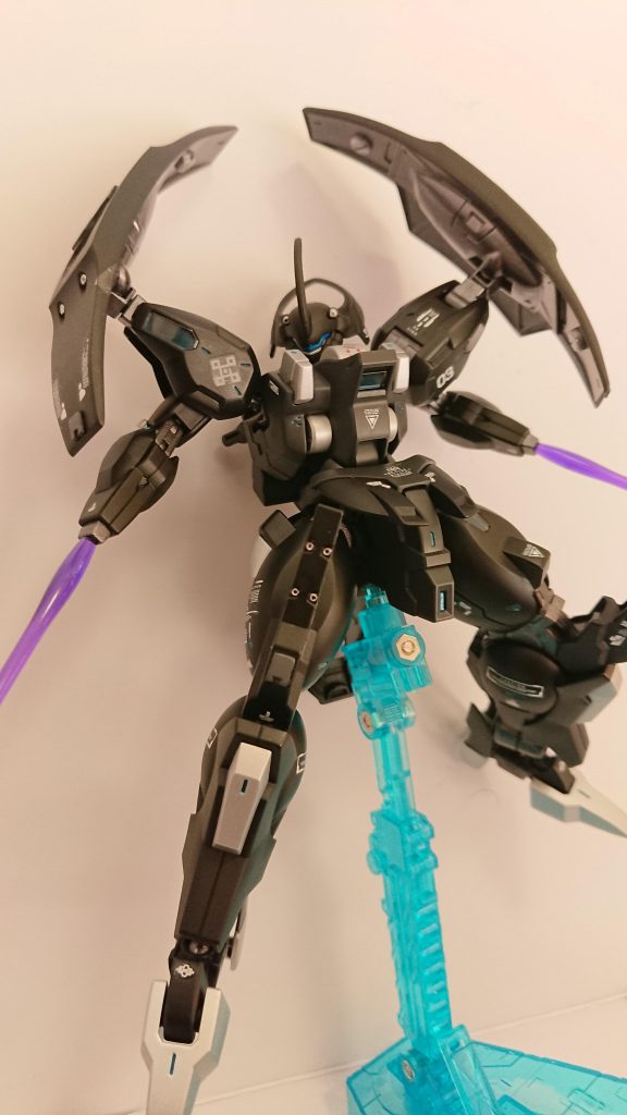 紫のビームソード珍しい気がする