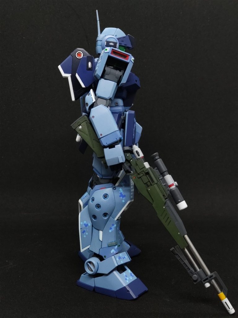 ライフルの砲身は先端以外はプラ棒・プラパイプで作り直しています。