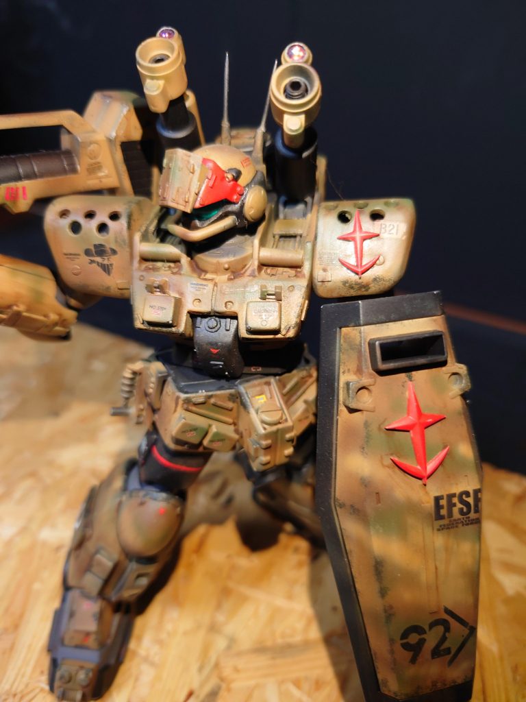 エンブレムは立体タイプへ