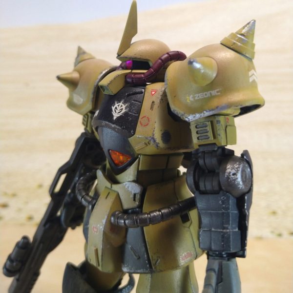 MS-07B　グフ”砂漠戦使用”