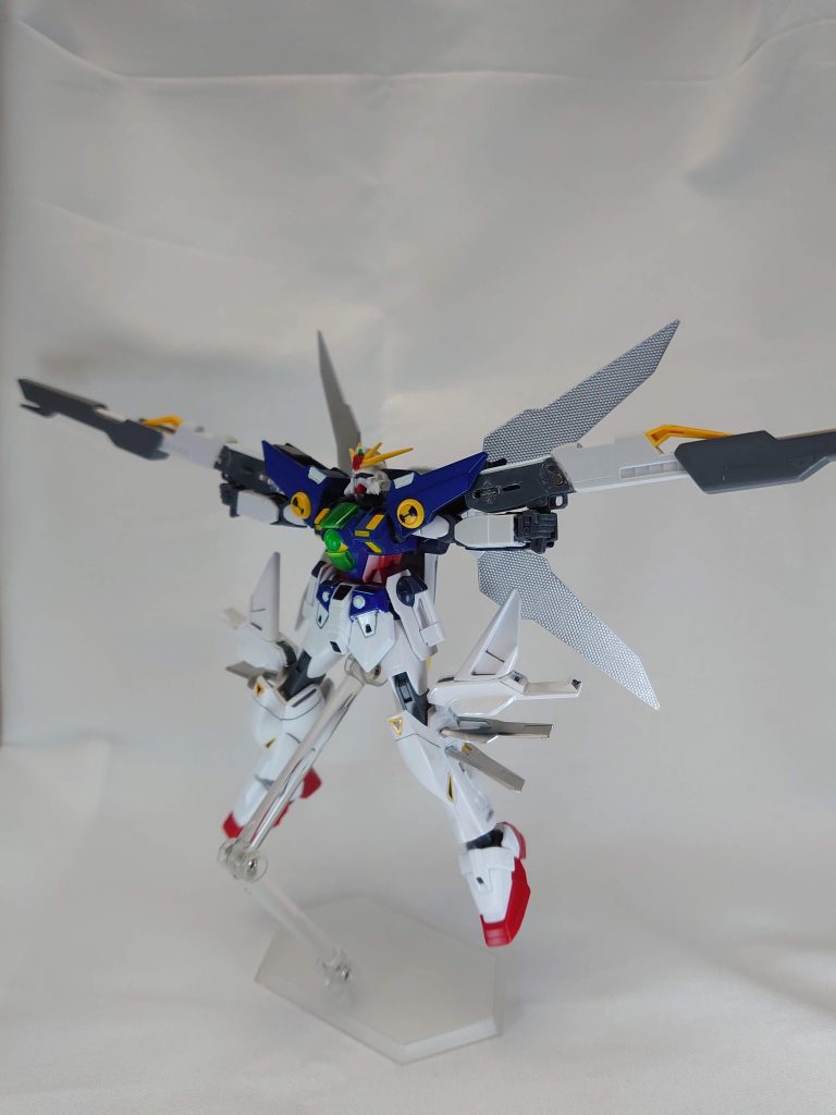 ローリングサテライトバスターこんな物騒なもんを回転しながら撃つんじゃない…