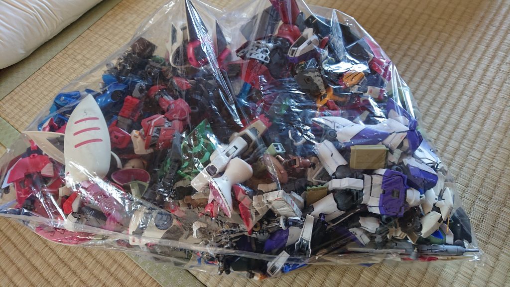 Y.O.M.Eによる大破壊から無事蘇えらせることができました。YatsuatariOkamainashiMettauchiEekagenniseeの略です。大破壊自体はもうかれこれ3〜4年前の出来事でした。また復旧作業していきます。