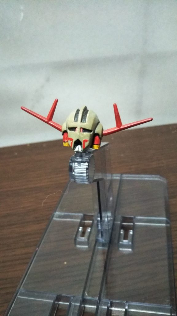 ラストシューティング(ジオング版)です。 頭部は前後挟み込みで組み立てるようになっていたのですが、ちょっとした加工を加えて外せるように改造しました。