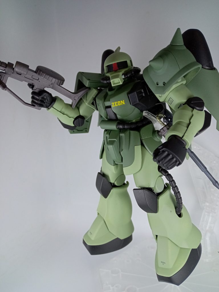 装備はザクマシンガン・ヒートホークになってます。