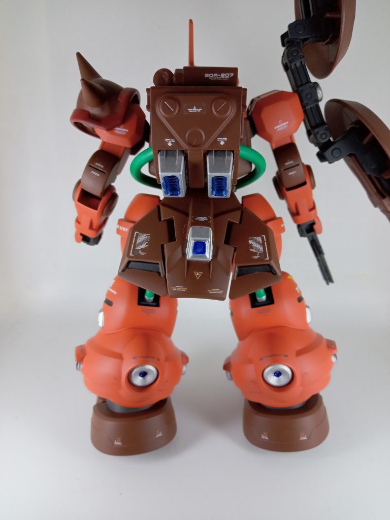 このバックパックは交換してあります、誰のパーツなのかはわかりません。