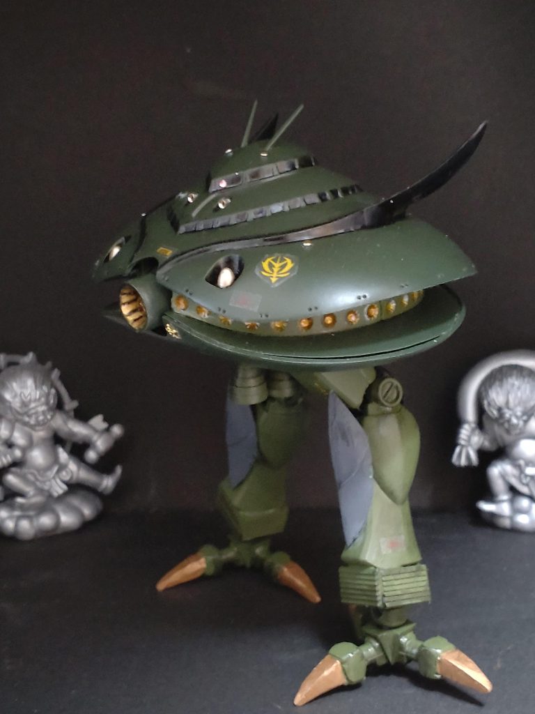 鳥脚風に逆関節にして射撃体制!なんとか年内に間に合いました。1/400ビグザム再販しないかな~